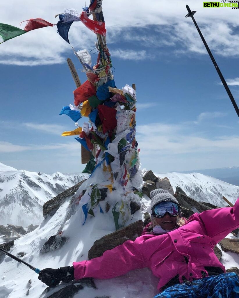 Nicollette Sheridan Instagram - Reaching new pinnacles! We all have our mountains to climb... My mother and I want to thank you for your well wishes, kindness and support...you touch our hearts constantly ❤️❤️