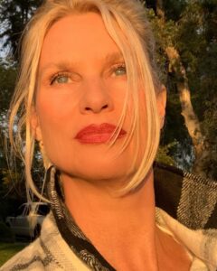 Nicollette Sheridan Instagram - Contemplating life, love, passion… balance #sunset #goldenhour #blessed