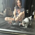 Nikki Hsieh Instagram - 每天為了你 早起把屎把尿當傭人 還要被你兇 更別說有獨處的時間🥲