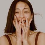 Nikki Hsieh Instagram - 第二波🧡 監製 & 造型｜Toby Hsu @tobyotron 攝影｜Kuo Huan Kao @kuohuankao 撰文｜Eli Yeh @eli_yeh 化妝｜豆豆 @bean_makeup 髮型｜Pauline @paulinehairflux 服裝｜Ferragamo @ferragamo 、Prada @prada Fendi @fendi 珠寶｜Chaumet @chaumetofficial #Bellataiwan #BellaCover #Bella儂儂 #做自己最時尚