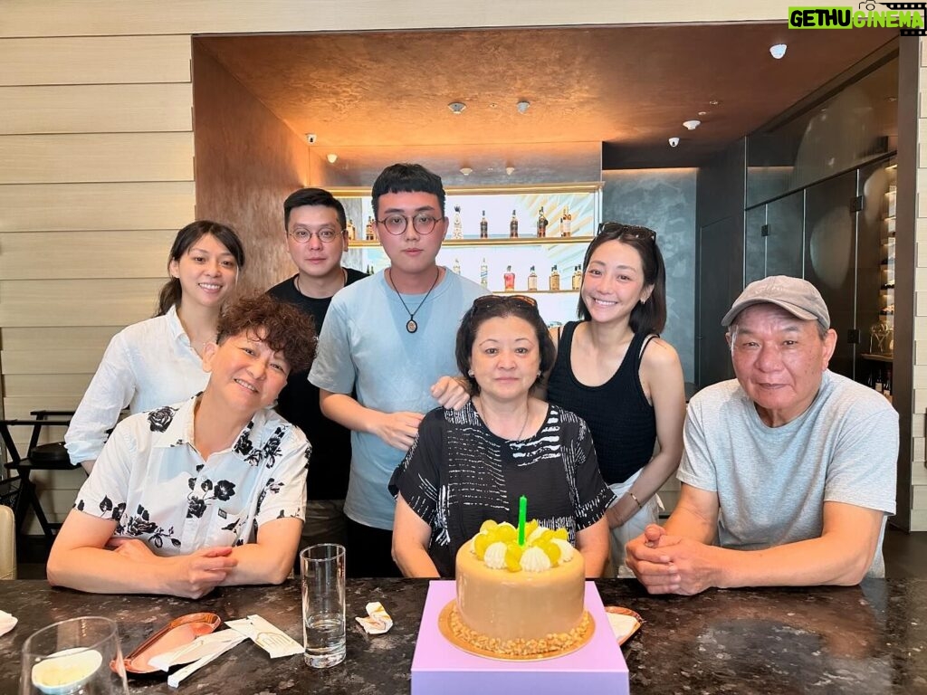 Nikki Hsieh Instagram - 母親節快樂& @bencheng512 25歲生日快樂🎂