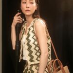 Nikki Hsieh Instagram - 在鎂光燈前 我扮演不同的角色 投入自己 希望創作出各種光采演繹不同風貌 在生命中 自己就是最重要的角色 態度、品味、價值觀，組成獨一無二的我 盡情揮灑 每個人都是自己生活中的藝術家 @SandroParis #SandroParis #SpringSummer24 #SS24