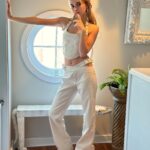 Nikki Roumel Instagram - Staying in or going out? Outfit from @iamgia 🤍