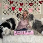 Nikki Roumel Instagram - Happy Valentines Day! Spread love not hate xo 💗💞