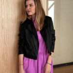 Nikol Štíbrová Instagram - Ty seš taková akční, impulsivní. Že tě to ještě vytáčí… Stejně s tim nic neuděláš. Tak to je, vítej v ČR. Hele to je sice hezký, ale stejně nepomůžeš všem. Neřeš to, podívej se kolem, co ti chybí? Nezabývej se tim. A co radši nějaký vtipný videa? Strašně často tohle slyším. A teda - ano, vytáčí mě to a jsem pak impulsivní:). Jen jsem chtěla připomenout všem ostatním impulsivním, že to vždycky nějakej smysl má. Že se nám vždycky podaří někoho nakazit, někdo další se zamyslí a pošle informaci dál, nebo se rozhodne pomoct. Dnešní doba je skvělá v tom, že se daj měnit věci. A celkem rychle. Sbírka na Martínka nebyla náhoda, byla to ukázka, že se dá hýbat věcma, když je nás hodně a když chceme. Nenechte se otrávit odevzdaností ostatních. To bysme byli v prdeli. Jsem jenom chtěla připomenout. A teď nevim co k tomu dát za fotku sakra…