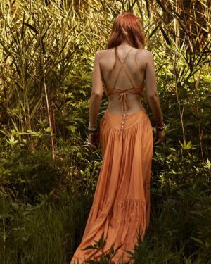 Nilay Deniz Instagram - @bestylemagazine Temmuz🌾🍂🌿 
@bestylemagazine 
Fotoğraf: @jiyankizilboga 
Styling: @hknylcn 
Saç&makyaj: @zeynepdombaycioglu @ondertiryakistudio 
Moda editörü asistanı: @firatgencdogan 
Fotoğraf asistanı: @idilhaciraifoglu 
Backstage: @mertt_ay 🌸