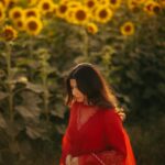 Nimrat Khaira Instagram - Mujhe maloom hae mera chehra tere dil ka sakoon hae …
