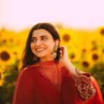 Nimrat Khaira Instagram - Mujhe maloom hae mera chehra tere dil ka sakoon hae …