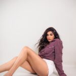 Nimrit Kaur Ahluwalia Instagram - Can I? 🤍