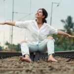 Niranjana Anoop Instagram - Vandiiii Puka Vandiii 🚂 Varunnathinte Munpe ….. 🤪 @pranavraaaj 📸 🚂Chukchukchuk🚂