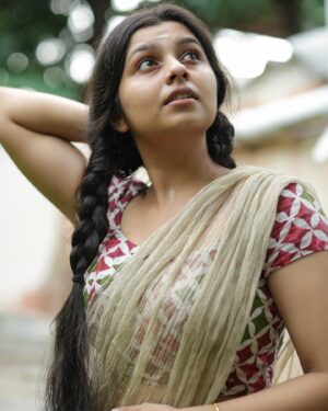 Niranjana Anoop Instagram - Dhavani ♥️

@pranavraaaj 📸 💗
