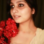 Niranjana Anoop Instagram - 🌹🌹🌹 @pranavraaaj 📸 🤗 🌹🌹🌹