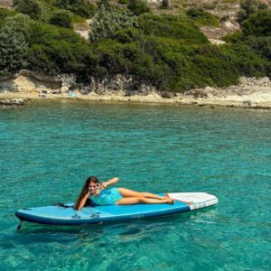 Nisa Sofiya Aksongur Instagram - Paddle board ✌️

#nisasofiya #paddleboarding #tatil
