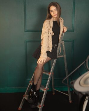 Nisa Sofiya Aksongur Instagram - From a day of shooting 📸

#nisasofiya #ootd #photooftheday
