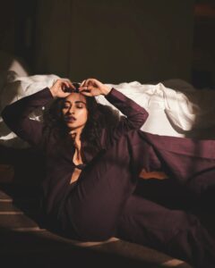 Niyati Fatnani Instagram - Skipped a beat🧨 Styled by: @styleitupbyaashna Shot by: @mirajverma_photography Outfit: @howwhenwearclothing Earrings: @pastel_pearls_jewellery HMU: @sunnyroyy_official Location: @holidayinnmumbai #ootd #fashion #browneyes #niyatifatnani