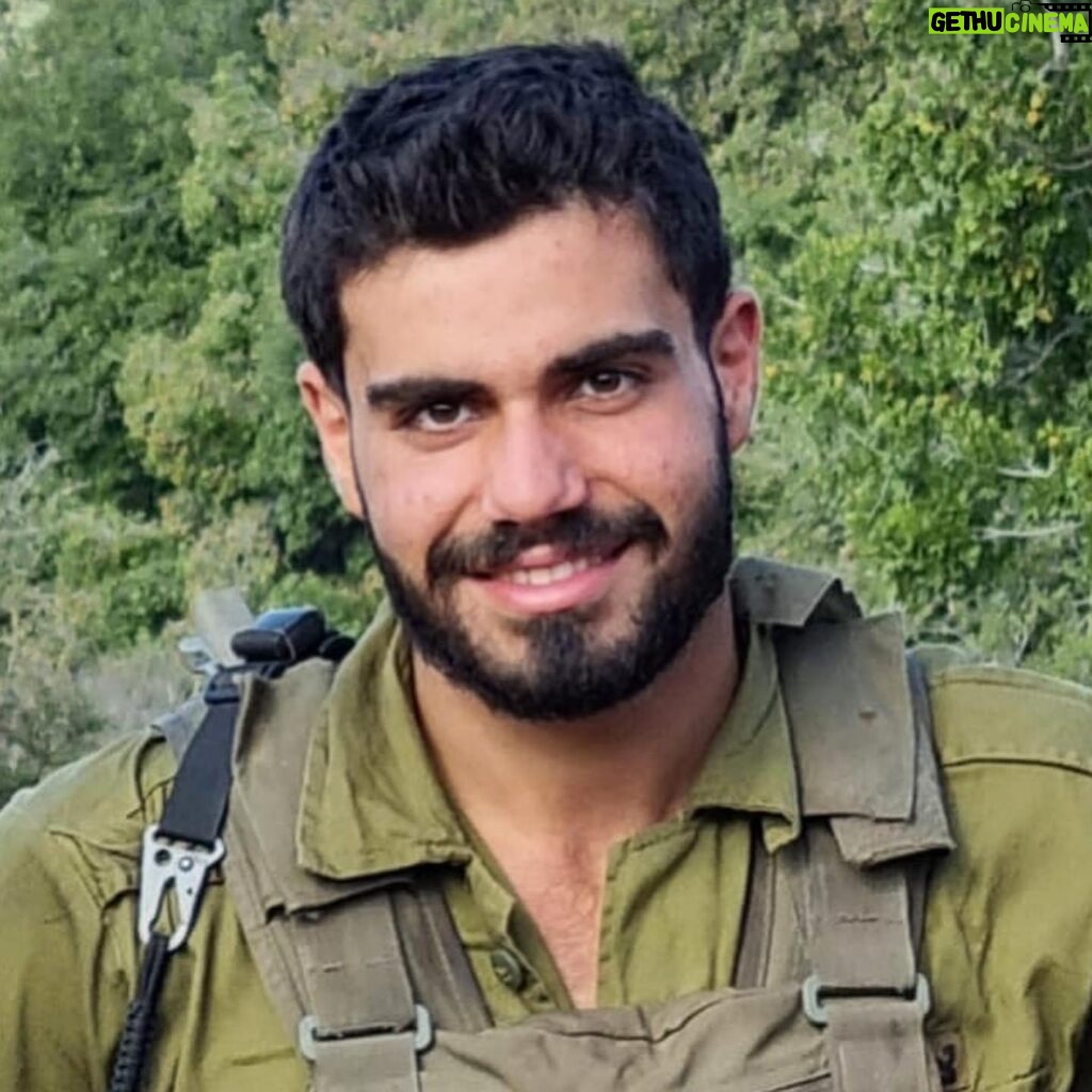 Noa Tishby Instagram - The IDF just released the names of four soldiers who fell in battle in the southern Gaza Strip today 💔 The four served in the Oz Brigade. 604 IDF soldiers have fallen since the beginning of the war that started exactly 6 months ago today at this exact time. We are forever in debt to these heroes who made the ultimate sacrifice to protect the state of Israel, say their names: 1. Captain Ido Baruch, 21, from Tel Mond, a squad commander in the commando training school who served in the Egoz Unit🕯️ 2. Sergeant Amitai Even Shoshan, 20, from Azriel, who was undergoing training in the commando training school 🕯️ 3. Sergeant Reef Harush, 20, from Kibbutz Ramat David, who was undergoing training in the commando training school 🕯️ 4. Sergeant Ilai Zair, 20, from Keidar who was undergoing training in the commando training school 🕯️ Z”L | זִכְרוֹנָם לִבְרָכָה | May their memory be a blessing The song ‘Good Night Shawn’ by Israeli singer, songwriter and composer: @HananBenAriOfficial was written in memory of IDF soldier Shawn Mondshine, who fell during the Gaza War of 2014. The lyrics are based on goodbye letters Shawn wrote to his friends and family, that were discovered on his phone after his tragic death.