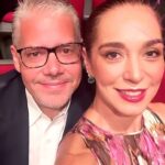 Nohely Arteaga Instagram - Amor mío, mi Negra hermosa Hoy, en este día especial, quiero expresarte lo que siento en lo más profundo de mi corazón. Han sido 28 años de amor, de risas, de lágrimas, y de superar obstáculos juntos. A pesar de los momentos difíciles que hemos enfrentado, seguimos aquí, más fuertes que nunca. Nuestros dos hermosos hijos, ahora independientes, son el reflejo de nuestro amor y compromiso. Cada día a tu lado ha sido un regalo, y no puedo evitar sentirme agradecido por tenerte en mi vida. A veces, el camino no ha sido fácil. Pero siempre hemos encontrado la manera de apoyarnos mutuamente, de ser el pilar del otro cuando más lo necesitábamos. Nuestra historia está llena de capítulos inolvidables, y estoy emocionado por los que aún están por escribirse. Así que hoy, en tu cumpleaños, quiero desearte todo lo mejor. Que sigamos construyendo recuerdos, que sigamos riendo juntos, y que sigamos eligiéndonos día tras día. Eres mi compañera, mi amiga, mi amor verdadero, y no puedo imaginar mi vida sin ti. Feliz cumpleaños, mi amor. Que este año esté lleno de alegría, de aventuras y de momentos compartidos. Sigamos creciendo juntos, porque nuestro deseo de seguir juntos es más fuerte que nunca. Con todo mi amor, Nancho #amor #union #familia