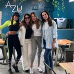 Nohely Arteaga Instagram - Aquí, asi no mas, celebrando amistad presente y futuro! @vivianagibelli @mariantoduque @nohelyarteaga . @azupasteleria (Chacao)