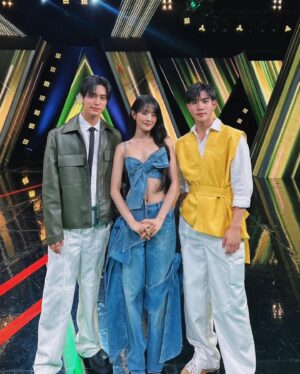 Norawit Titicharoenrak Instagram - It has been a pleasure singing with you🙏🏻😁 Till next time😉

หึๆ เป็นไงละทายถูกด้วย เก่งมะ5555555555 ภูมิใจๆ