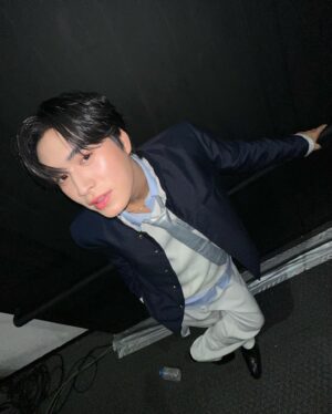 Norawit Titicharoenrak Instagram - Thanks for inviting me to #PolcaTimeTravelingConcert 
รู้สึกเหมือนมาขึ้นคอนเสิร์ทกับครอบครัว555