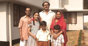 Nusrat Imroz Tisha Instagram - মাত্র দেশে আসলাম! ফোন অন করে সবার এতো এতো ম্যাসেজ দেখে মন ভরে গেল। আমার অভিনয় যদি আপনাদের এতোটুকুও ইমোশনাল করে থাকে তাহলে আমি কৃতজ্ঞ। ছবিটা করার সময় অনেক পরিশ্রম করতে হয়েছে সবাইকে! আমরা এই পরিশ্রমটা করি আপনাদের কাছ থেকে এই প্রতিক্রিয়া পাওয়ার জন্য! 
শ্যাম বেনেগাল পরিচালিত “মুজিব” চলছে আপনার কাছের হলে! সবাইকে দেখার আমন্ত্রণ! 
লাভ ইউ অল! 

#tisha #nusratimrosetisha #mujib #biopic #bangladesh
#film