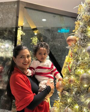 Nusrat Imroz Tisha Instagram - Merry Christmas to everyone celebrating! 
PC: @sabla.babla 
#tisha #nusratimrosetisha #imrose #merrychristmas #happynewyear @farooki_mostofa #ilhamnusratfarooki