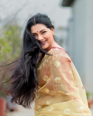 Nusrat Imroz Tisha Instagram - শুভ নববর্ষ !
PC : @zutons_snapshoot 
#tisha #nusratimrosetisha #imrose #shuvhonoboborsho #2024dse
