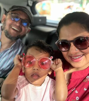 Nusrat Imroz Tisha Instagram - Off to @mumbaifilmfestival with Something Like An Autobiography 🙏🏻❤️🙏🏻

#tisha #nusratimrosetisha #farooki #chorki #somethinglikeanautobiography #somethinglikeanautobiographyfilm #MOL