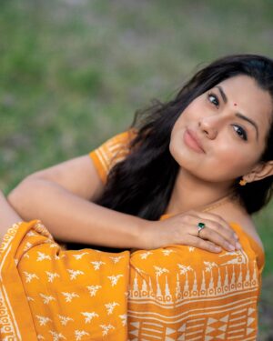 Nusrat Imroz Tisha Instagram - Tomorrows can be brighter only if we believe in!
PC : @zutons_snapshoot 
#tisha #nusratimrosetisha #imrose #happynewyear #2024