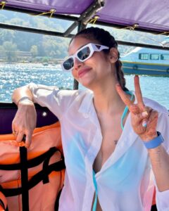 Nusrat Jahan Instagram - From Me to U 💋