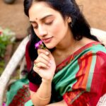Nusrat Jahan Instagram - আমার ভিতর বাহিরে অন্তরে অন্তরে আছো তুমি হৃদয় জুড়ে