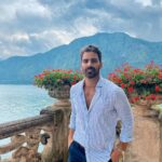 Nyle DiMarco Instagram - Sun shower in Lake Como 😍 Lake Como, Italy