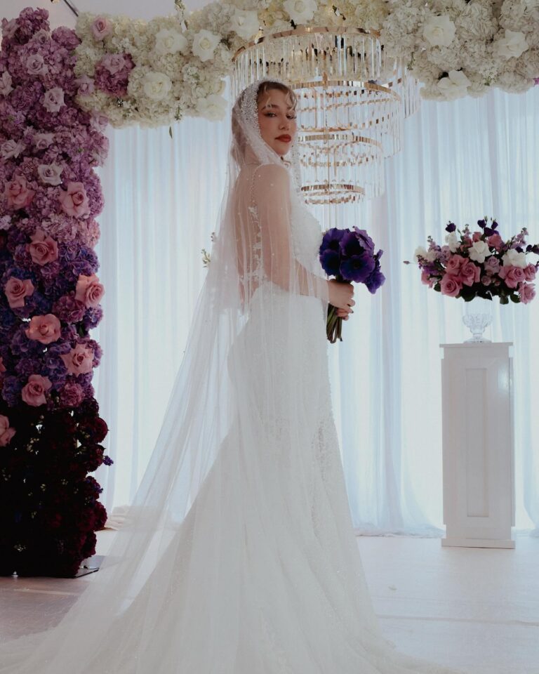 Océane Amsler Instagram - Un mariage en 24H, mercredi à 18h30 Merci encore à @simacouture_paris pour ces merveilleuses robes ❤️
