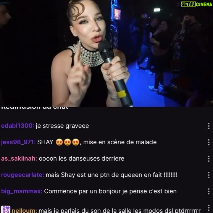 Océane Amsler Instagram - Hier j’étais en live Twitch pendant la cérémonie @lesflammes J’ai passé une soirée incroyable ( Alors oui, j’ai perdu le trophée et j’ai oublié de rentrer sur scène mais ça s’est bien terminé 💁🏼‍♀️) J’espère que vous avez passé un bon moment en live, parceque moi oui 🤩 C’était quand même stressant parceque ça change de ma salle de stream, mais j’ai dead ça GRÂCE À VOUS 🙏🏼 Je suis contente d’être revenue de ma petite période de down et j’ai hâte de vous montrer la suite des événements, parceque OUI j’ai plein de surprises mes glabelles en sucre 🥳 Et je suis très fière de ma petite équipe de girlies qui a tout dead 🫶🏼 @ileanahair a dead ma coiffure @arazytik a dead mon glam @quelaprod a dead la prod ❤️ Mes copines ont dead par leurs présence Et cette magnifique robe vient de @balmain qui a dead mon porte-monnaie 💸🤍