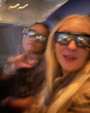 Odessa A'zion Instagram - MY COUSINS FIRST TIME IN LA FROM LONDON TOWN! EVER!! WE HAD TOOO!!!! song: Club De Vampiros by French Police