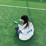 Oh Ha-young Instagram - 좋아한댔지... 잘한다곤 안했어여...⚽️🥲