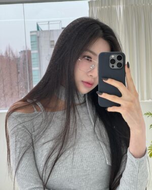 Oh Ha-young Instagram - Like a ballerina🩰