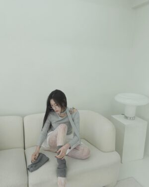 Oh Ha-young Instagram - Like a ballerina🩰