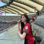 Oh Ha-young Instagram - 날 좋은 날 경기도 보고 쿠플픽도 하고👏🤭 앞으로도 좋은 경기 기대하겠습니다⚽️