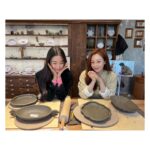 Oh Na-ra Instagram - 나만의 예쁜 그릇 만들기🫧 도자기공방 #원데이클래스 #베프👭 윗집 동생이랑 잼나게 만들고 왔어요🫠 한달뒤에 뽀얗게 만나자!!🍽