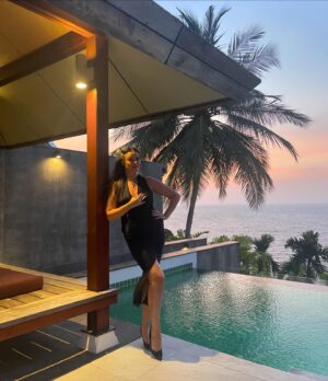 Oksana Fyodorova Instagram - Will remember 💛🌅🌴 @thesunsecretcollection