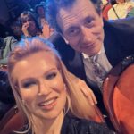 Olesya Sudzilovskaya Instagram – Российская национальная актёрская ПРЕМИЯ имени Андрея Миронова „Фигаро» –  театральная награда, присуждаемая за высшие достижения в области актерского драматического искусства. Проводится  ежегодно 8 Марта в день рождения Андрея Миронова.

Премия вручается в трех основных номинациях: «Лучшие из лучших» (за исполнение ролей на российской театральной сцене), «За служение русскому репертуарному театру» и «За служение Театральному Отечеству». 
Как утверждал основатель премии Рудольф Фурманов, все ее лауреаты оказывали и оказывают огромное влияние на российское театральное искусство, формируя будущее нашей культуры!

#олесясудзиловская  #актриса #olesyasudzilovskaya #actress #премияфигаро #санктпетербург ##сергейбезруков #юлиярутберг #евгенийткачук #евгенийкнязев #натальябондарчук #владфурман #рудольфурманов #фигаро