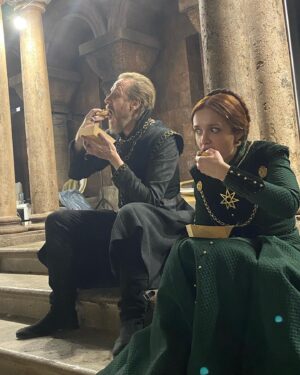 Olivia Cooke Instagram - thank u to all who watched! i love these people so so much!