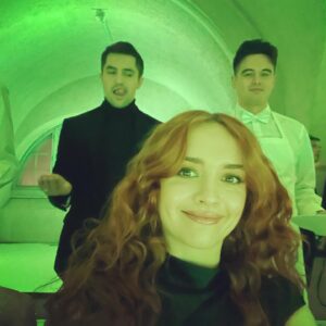 Olivia Cooke Instagram - wonderful night, wonderful watches. thank you for having me @omega 

#AquaTerraShades

special thanks to @phildunster for the catering. delish!

@rosefordestudio 
@alipirzadeh 
@lipstickkelly