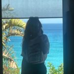 Olivia Cooke Instagram - my job is beach 🍯 ☀️🍋