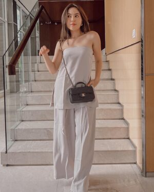 Olivia Jensen Instagram - A Soft day wearing minimalist @mjsehonanda x @marlanreadytowear ⚪️⚫️ Superr late post 🤭