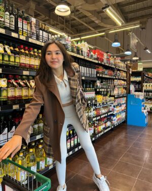 Olivia Jensen Instagram - ☀️Sunday: Me and My Grocery List 🛒🤣 Ada Yang gini juga?