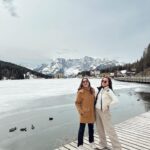 Olivia Jensen Instagram - Moment Dolomites 🏔✨ Di bulan April salju nya masih tebel begini 3 meter lebih tinggi di atas kita! Expektasi mau liat yang ijo-ijo, ternyata dingin nya bukan main ❄️ Ganti judul jadi white spring holiday hihi @sabjensen Alamnya bener bener one of a kind “Majestic” 🏔 . #OJTravels #Dolomites #SouthTyrol