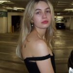 Olivia Scott Welch Instagram - Live from the Century City Mall parking garage! It’s Golden Globes night! @moetchandon