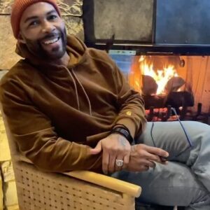 Omari Hardwick Instagram - I arrived 50 years ago to look at all i could, to listen to all i could, to learn all i could, to laugh at all i could, to love all i could, to LIVE all i could. This living has come with many flags on the play as it pertains to the opposing forces who have often wanted me or others who play my position (particularly while looking like me) to be sidelined. But my nature is one who’d rather focus on the flags thrown because of my doing or MY play…whether simply off sides or worse…outright flagrant fouls. Undoubtedly my hands & feet know sin. And equally my hands & wings know wind. I was born to fly. I was born as big TEAM/little i, but as 1 of the CHOSEN “hims”. & i am aware that this has been my cross to bear. A man of flaws made to sit across a king’s chair….if not made to sit IN there. At 50 i have come to grips with the sorry i owe all i have treated unfair…all the slips of the small omari; but praise God equally for ALL i’ve given as BIG O…in heart, in ART, in CARE. At 50 i have forgiven ALL the glass shards tossed at me while testing my flight in the air. At 50 i have embraced every battle, every scar, every ship that set sail to help me get here! I was born as a Wolf with Lion’s hair….born with a quiet roar loud enough for the whole world to hear. I was born to family & friends’ Amen…but only NEEDING God & my Tribe to cheer….for my win. 
🚀
I say thank you to ALL of them & to ALL of you so far who have chosen to be a part of this journeyman…on my trek to find my star.
🙏🏾